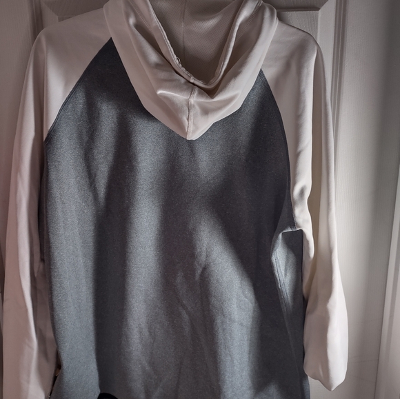Nike Sweater Grey and White - Picture 4 of 4